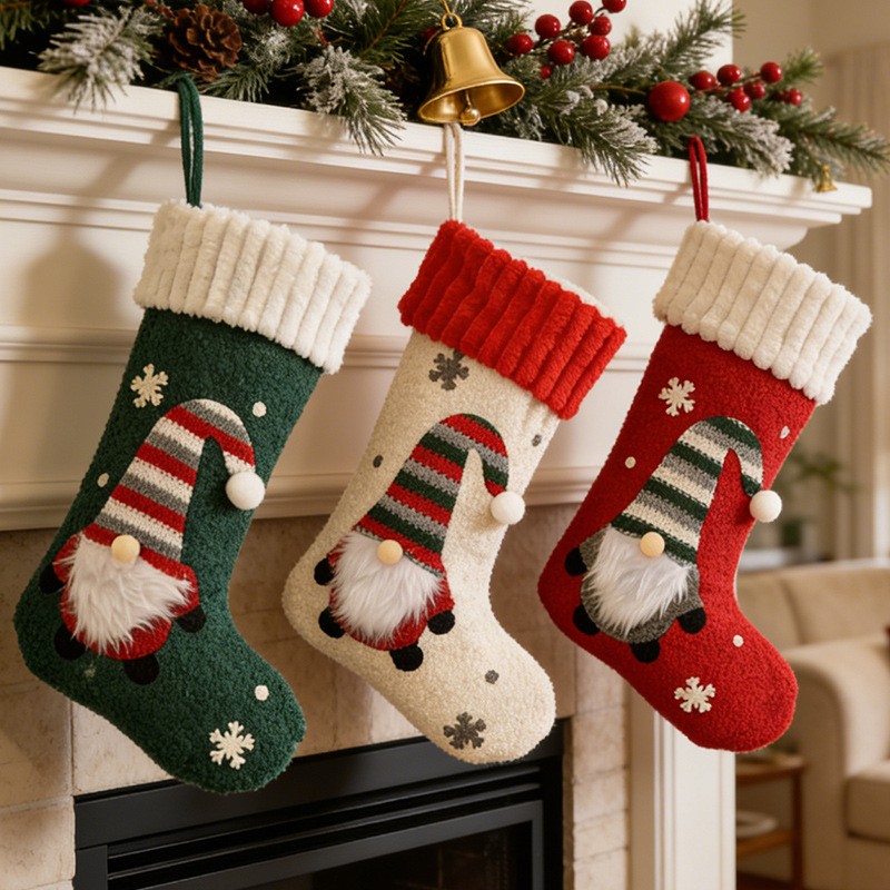 Large Faceless Old Man Christm - Christmas Stocking Hanging 评论和价格
